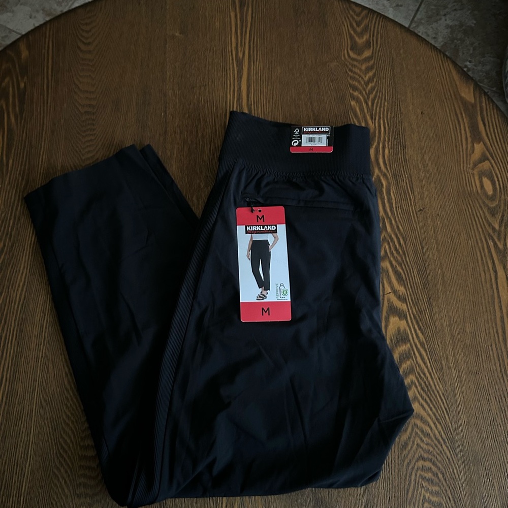 Kirkland Signature Black Ankle Pants